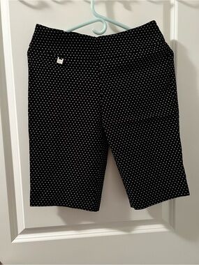 Polka Dot Black Bermuda Shorts - Classic Stretch